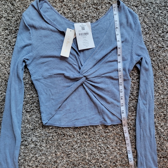 NWT cropped sweater/top - Altar'd State - size large - Picture 6 of 6